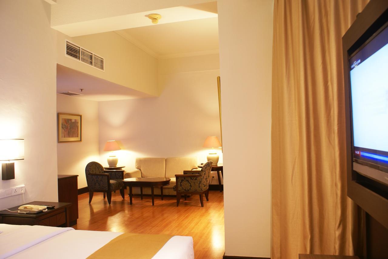 The Acacia Hotel Jakarta Exterior foto